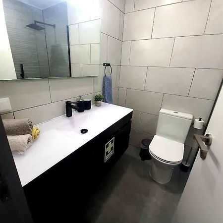 Apartment Franckie's By The Beach